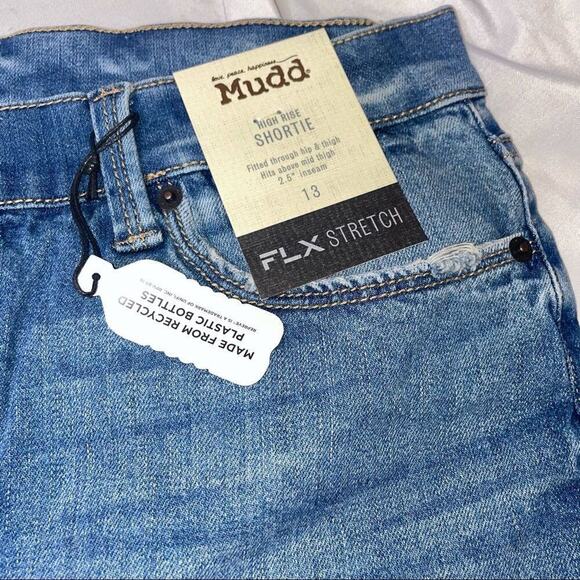 NEW denim shorts Juniors' Mudd High Rise Exposed Button Shorts SZ 13 button up - Picture 9 of 11